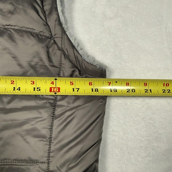 The North Face Vest Womens Small Gray Reversible Quilted Fleece Lined Outdoor - Picture 9 of 10
